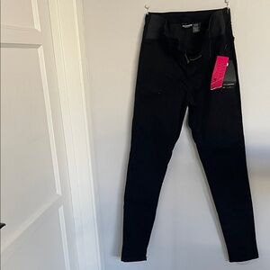 ⚫️Black High-Waisted maternity Jeans size small